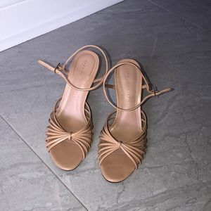 🎀Host Pick 🧡Zara nude sandals with clear heel